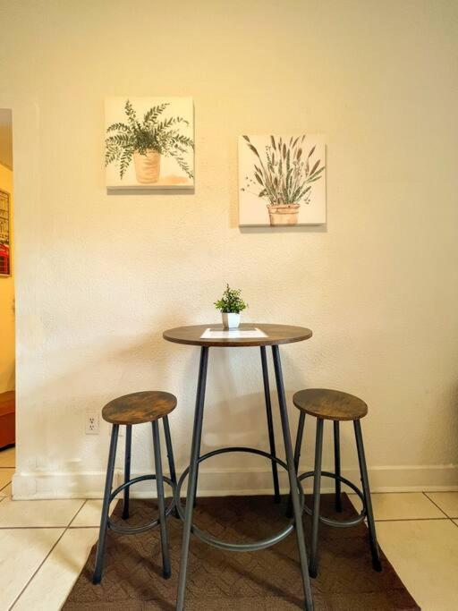 Cozy 1-Bedroom Rental In ميامي المظهر الخارجي الصورة
